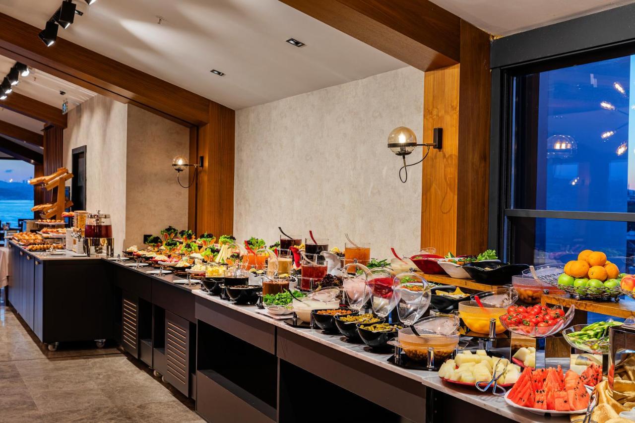 Demiray Hotel Old City 伊斯坦布尔 外观 照片 A buffet at a hotel