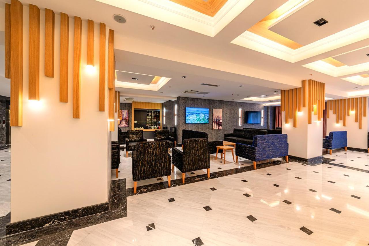 Demiray Hotel Old City 伊斯坦布尔 外观 照片 The lounge at the airport