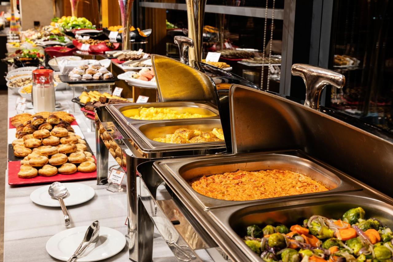 Demiray Hotel Old City 伊斯坦布尔 外观 照片 A buffet at a hotel